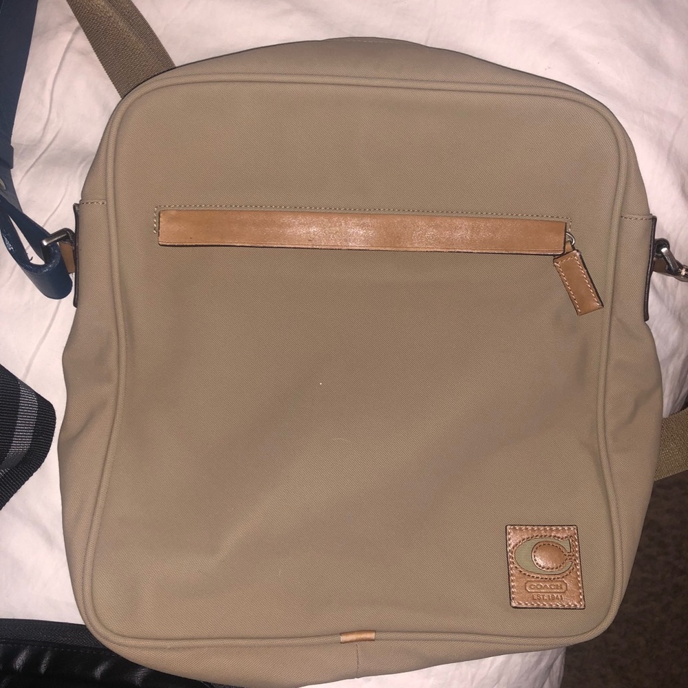 Classic Coach Messenger Bag